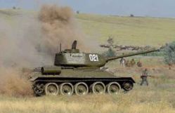 Под Волгоградом реконструируют битву 1942 года Под Волгоградом реконструируют битву 1942 года