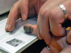Вам выдадут загранпаспорт с отпечатками пальцев