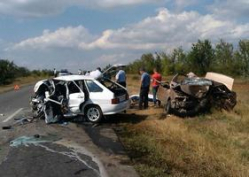 В Волгоградской области столкнулись ВАЗ и ДЭУ: четверо погибли, трое травмированы