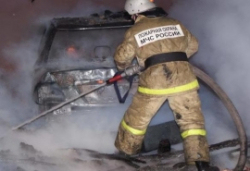 В Волгограде подожгли два автомобиля в разных районах