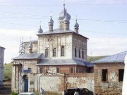 Молодогвардейцы Волгограда ищут деньги на мужской монастырь