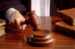 Адвокат защищать себя в суде будет сама