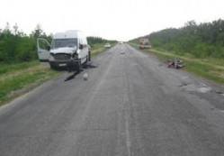Под Волгоградом скутер столкнулся с автобусом: погиб 18-летний водитель Под Волгоградом скутер столкнулся с автобусом: погиб 18-летний водитель