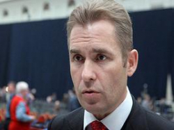 Павел Астахов предложил проверять сексуальные предпочтения учителей