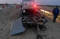 Под Волгоградом автомобиль из Чечни врезался в насыпь песка: двое погибших Под Волгоградом автомобиль из Чечни врезался в насыпь песка: двое погибших