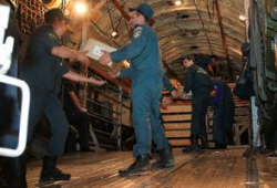 В Волгоград  из Москвы привезли палатки и кровати для беженцев