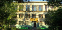 В Волгограде тушили пожар в средней школе № 85