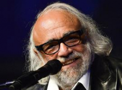 Ушел из жизни «греческий соловей» Демис Руссос Ушел из жизни «греческий соловей» Демис Руссос