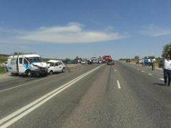 В Волгограде в тройном ДТП пострадали 3 человека В Волгограде в тройном ДТП пострадали 3 человека