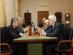 С берегов Волги в Посольство Франции С берегов Волги в Посольство Франции