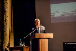 Сити-менеджер Волгограда пообещал городу новые дороги и «ушел» от обсуждения дороговизны похорон Сити-менеджер Волгограда пообещал городу новые дороги и «ушел» от обсуждения дороговизны похорон