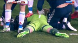 Игорь Акинфеев получил фаером в голову от черногорских болельщиков