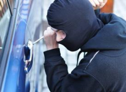 Волгоградец захотел покататься и угнал машину Волгоградец захотел покататься и угнал машину
