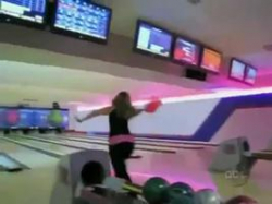 Жительница Волгограда получит 60 тысяч рублей от боулинга за сломанную руку