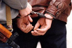 Отец признался в изнасиловании 10-летней дочери Отец признался в изнасиловании 10-летней дочери
