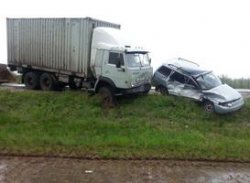 Под Волгоградом ВАЗ врезался в КАМАЗ: водитель погиб