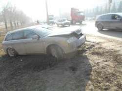 В Волгограде «КАМАЗ» смял иномарку: есть пострадавшие