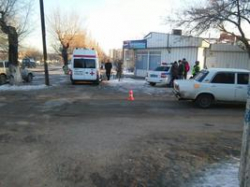 Под колеса автомобилей попали 11-летний школьник и 72-летняя бабушка