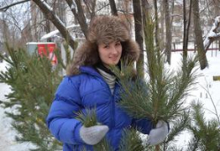 Городские елки в Волгограде обработали химсоставом от «вредителей» - незаконных порубщиков Городские елки в Волгограде обработали химсоставом от «вредителей» - незаконных порубщиков