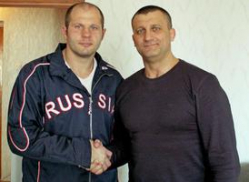 Легендарный боец Федор Емельяненко возвращается на ринг Легендарный боец Федор Емельяненко возвращается на ринг
