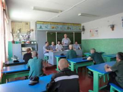 В Волгограде осужденные получили школьные дипломы