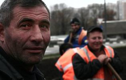Глава избиркома разрешил гастарбайтерам участвовать в выборах Глава избиркома разрешил гастарбайтерам участвовать в выборах