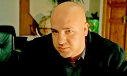 Актер сериала «Бригада» задержан с крупной партией синтетических наркотиков Актер сериала «Бригада» задержан с крупной партией синтетических наркотиков