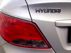 Новенький Hyundai сожгли в Кировском районе Волгограда Новенький Hyundai сожгли в Кировском районе Волгограда