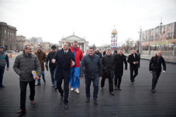 Губернатор Андрей Бочаров проинспектировал Комсомольский путепровод и ледовый каток