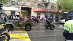 9 мая по Волгограду прошел ретро-автопробег 9 мая по Волгограду прошел ретро-автопробег