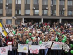 Услышит ли Господь моление прихожан и призывы депутатов? Услышит ли Господь моление прихожан и призывы депутатов?