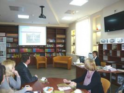 Институт Конфуция продемонстрировал свои возможности школьным педагогам Волгограда