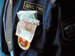 В Волгограде осудили бывшего сотрудника ГИБДД