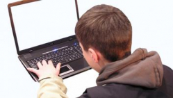 В России умер 17-летний подросток после 3 недель игры в «Доту» 