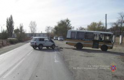 Под Волгоградом водитель катафалка протаранил «Ниву» Под Волгоградом водитель катафалка протаранил «Ниву»