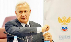 ФИФА заподозрила Вячеслава Колоскова в получении взятки от Блаттера ФИФА заподозрила Вячеслава Колоскова в получении взятки от Блаттера