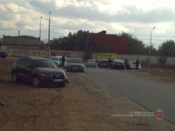 В Волгограде женщина на внедорожнике сбила двух пешеходов В Волгограде женщина на внедорожнике сбила двух пешеходов