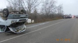 Под Волгоградом водитель заснул за рулем мчащегося автомобиля Под Волгоградом водитель заснул за рулем мчащегося автомобиля