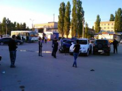Под Волгоградом пьяный лихач устроил массовую аварию Под Волгоградом пьяный лихач устроил массовую аварию
