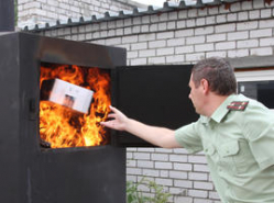 В Волгограде сожгли 50 тысяч разовых доз наркотиков
