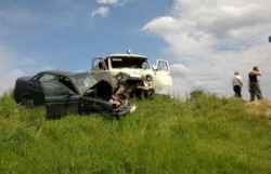 В Волгоградской области УАЗ-«буханка» таранила Ладу В Волгоградской области УАЗ-«буханка» таранила Ладу