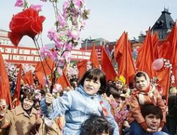 В России перестали праздновать Первомай из-за нестабильной политической ситуации в стране В России перестали праздновать Первомай из-за нестабильной политической ситуации в стране