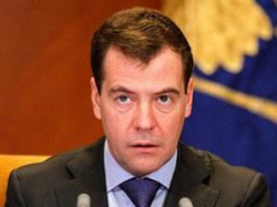 Медведев запретит националистам преподавать в школах