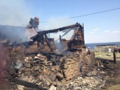 На пожаре в Волгограде заживо сгорела 2-летняя девочка На пожаре в Волгограде заживо сгорела 2-летняя девочка