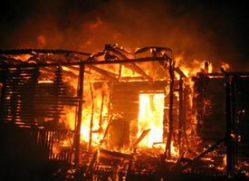 Под Волгоградом из горящего дома спасли 60 человек Под Волгоградом из горящего дома спасли 60 человек