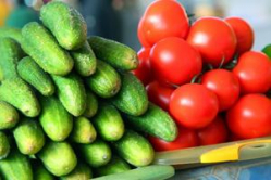 В Волгограде огурцы подешевели на 40%