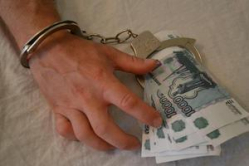 Волгоградцев все чаще «разводят» на деньги