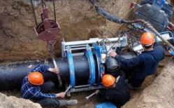 Замену водовода на Центральной набережной Волгограда обещают завершить к концу ноября Замену водовода на Центральной набережной Волгограда обещают завершить к концу ноября