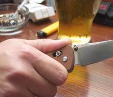 Из-за обильных алкогольных возлияний жители Волгоградской области чаще хватаются за ножи