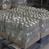 Одни выпивку везут, а другие - «закусь»